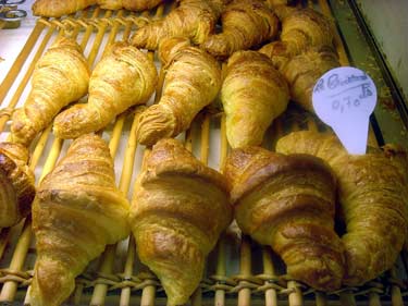 http://www.davidlebovitz.com/archives/img/0905/croissants.jpg