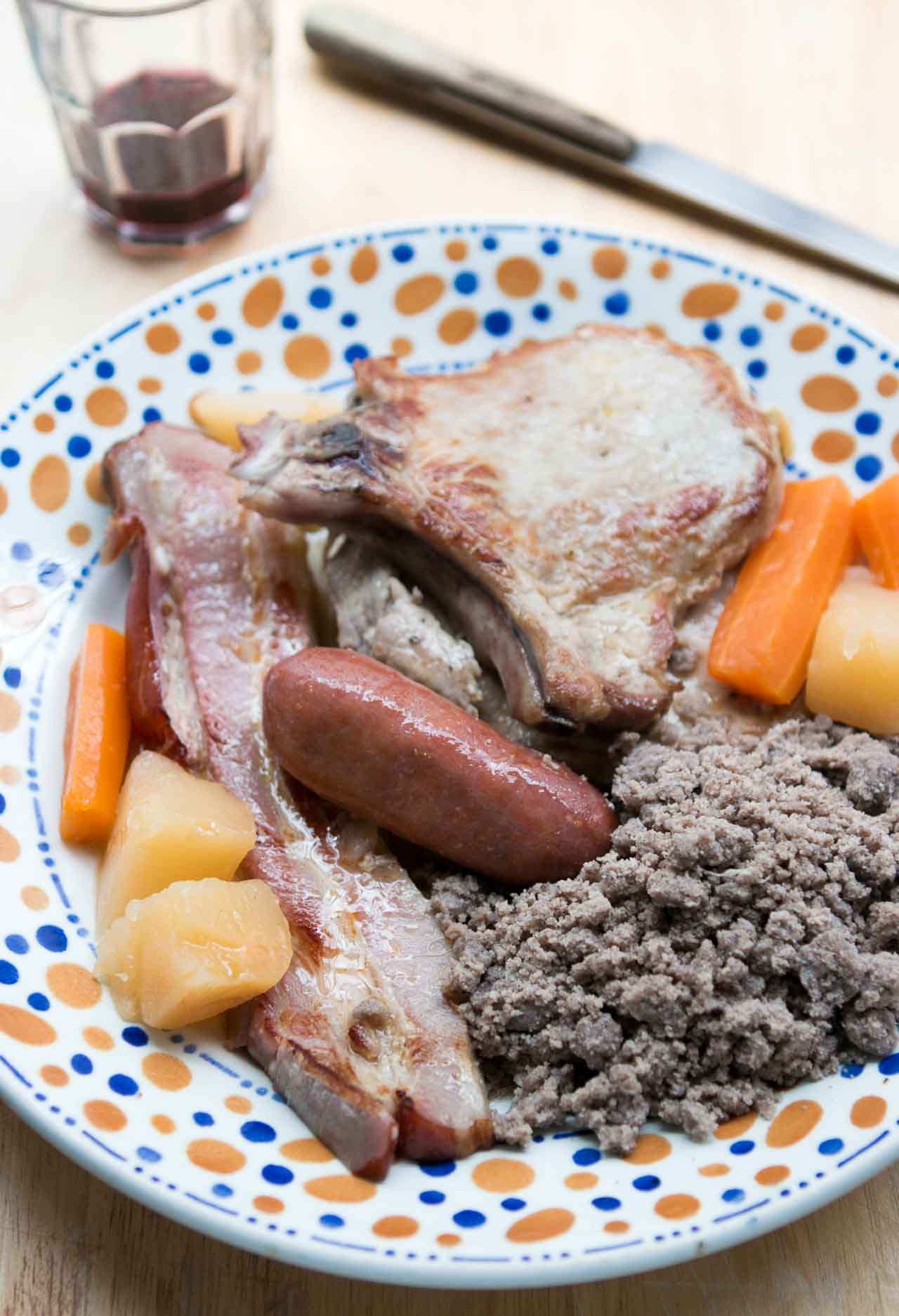 https://www.davidlebovitz.com/wp-content/uploads/2007/03/Kig-ha-farz-Breton-Buckwheat-recipe-7.jpg