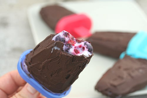 white chocolate-berry popsicle