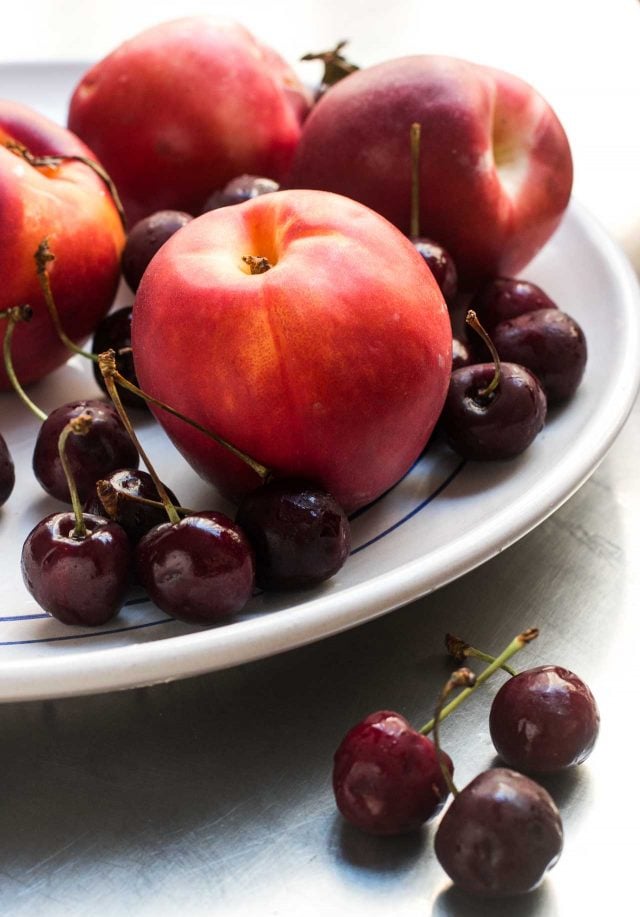 Panna cotta recipe with nectarines and cherries