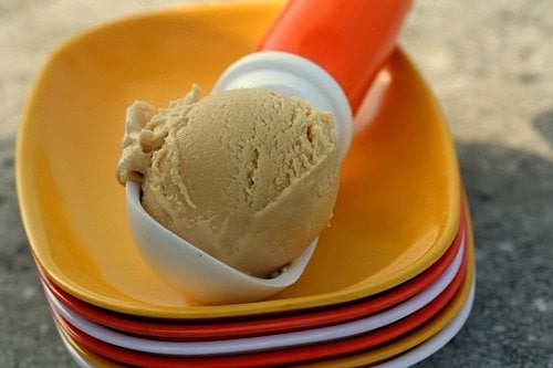 caramelized white chocolate ice cream