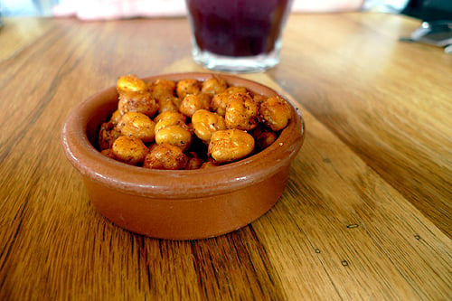 roasted, spicy chickpeas