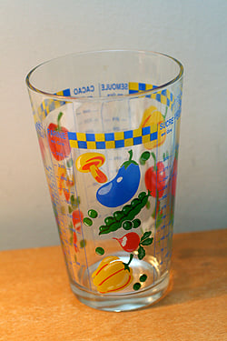 mustard glass