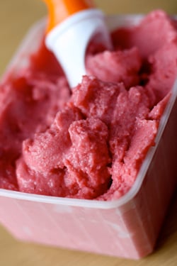 vegan strawberry ice cream