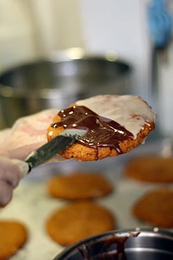 black & white cookie icing