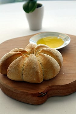 Mirazur Bread