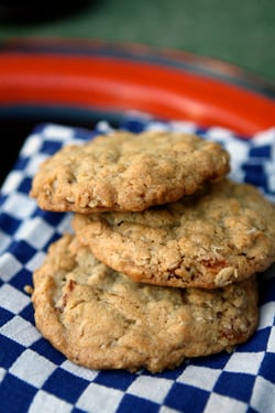 oatmeal raisin cookies