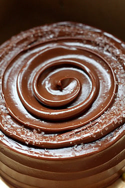 chocolate frosted cake
