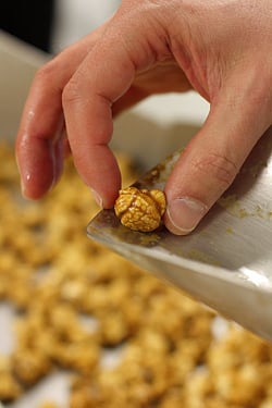 caramel corn 