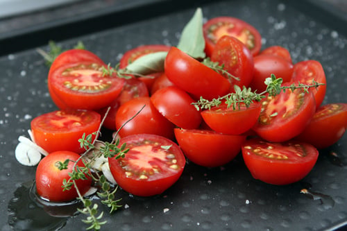 Williams Sonoma Cherry Tomato Slicer