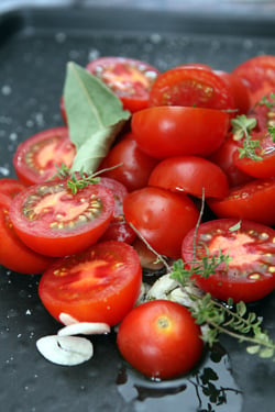 unroasted tomatoes for tomato basil pizza 