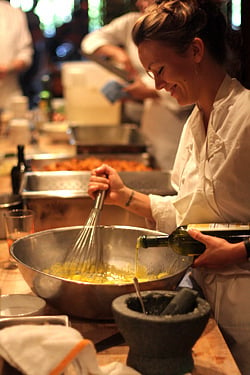 making aioli