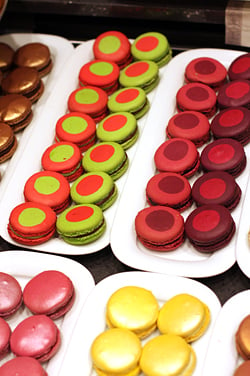 Café Pouchkine macarons