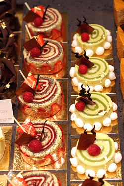 Café Pouchkine cakes