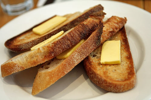 buttered toast at Bills