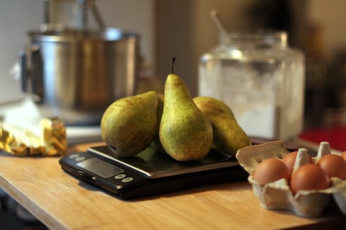 weighing pears