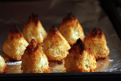 pineapple-coconut macaroons