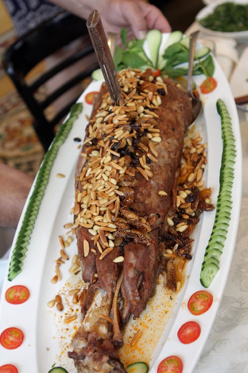 leg of lamb with dried fruits