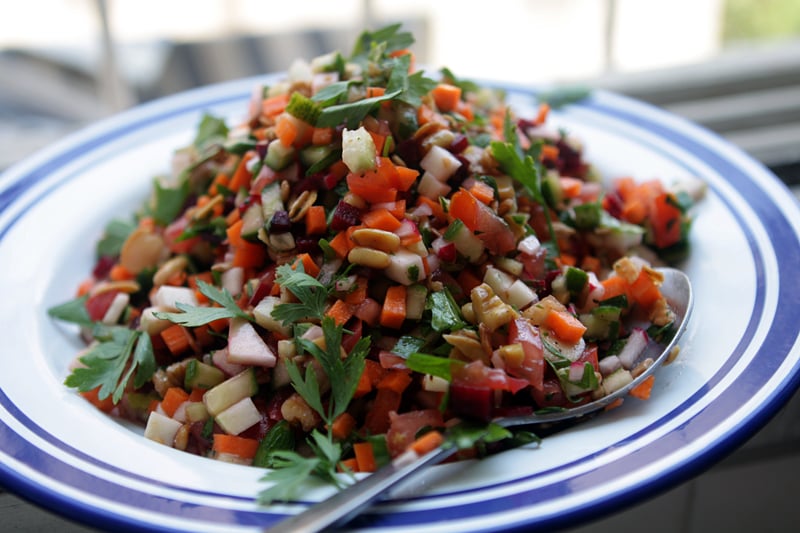 https://www.davidlebovitz.com/wp-content/uploads/2012/07/israeli-salad-1.jpg