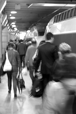 paris train station