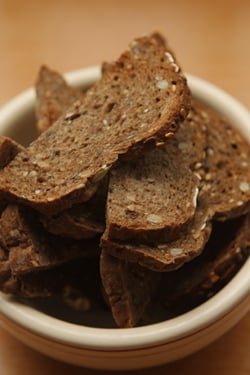 bread for white bean dip