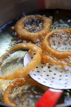 frying onion rings