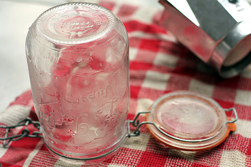 washing yogurt jar