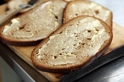 buttered bread for patty melt