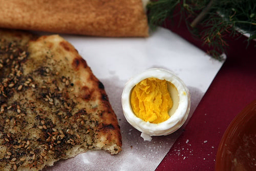 egg and za'atar pita