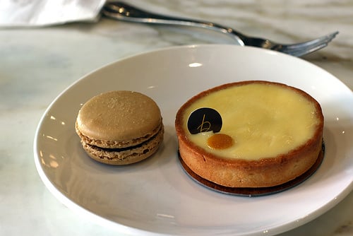 lemon tart macarons