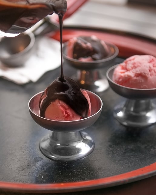 https://www.davidlebovitz.com/wp-content/uploads/2014/10/peppermint-stick-ice-cream-with-hot-fudge-sauce-recipe-8.jpg