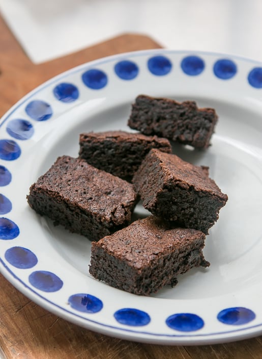 Easy Brownie Cake Pops Recipe from Barbara Bakes