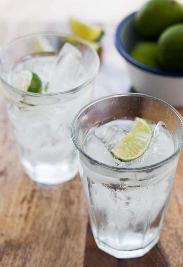 Gin and tonic cocktail