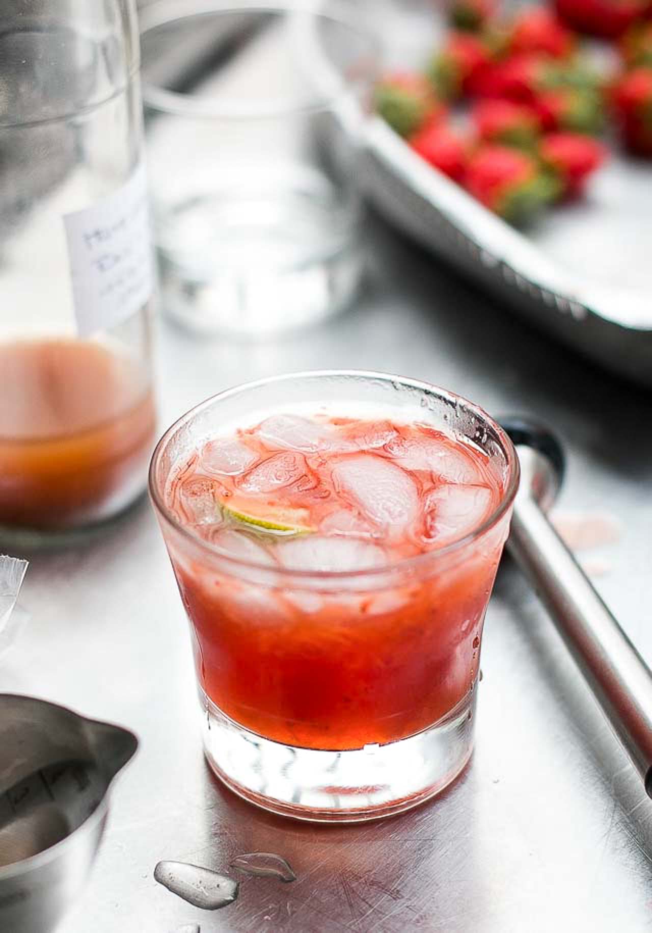 Strawberry Cooler Cocktail recipe