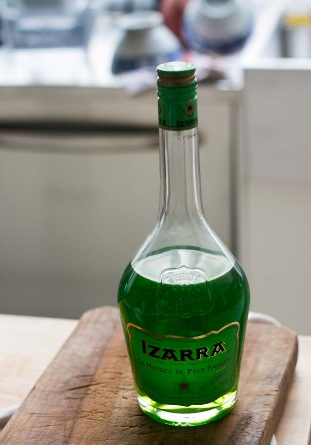 Izarra liqueur