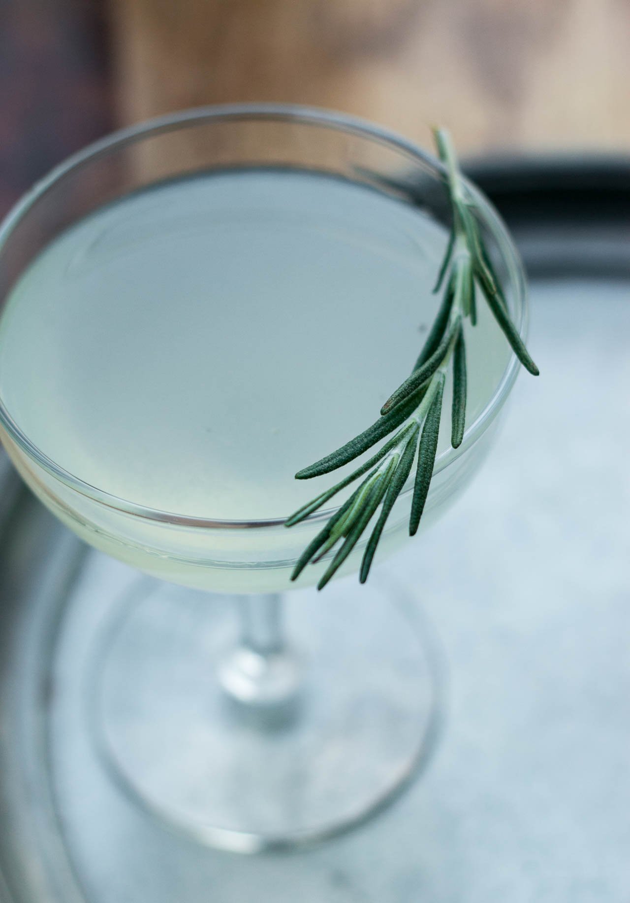 https://www.davidlebovitz.com/wp-content/uploads/2015/11/Rosemary-Gimlet-Cocktail-Recipe-5.jpg