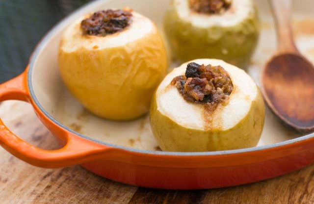 Baked apples with ginger recipe