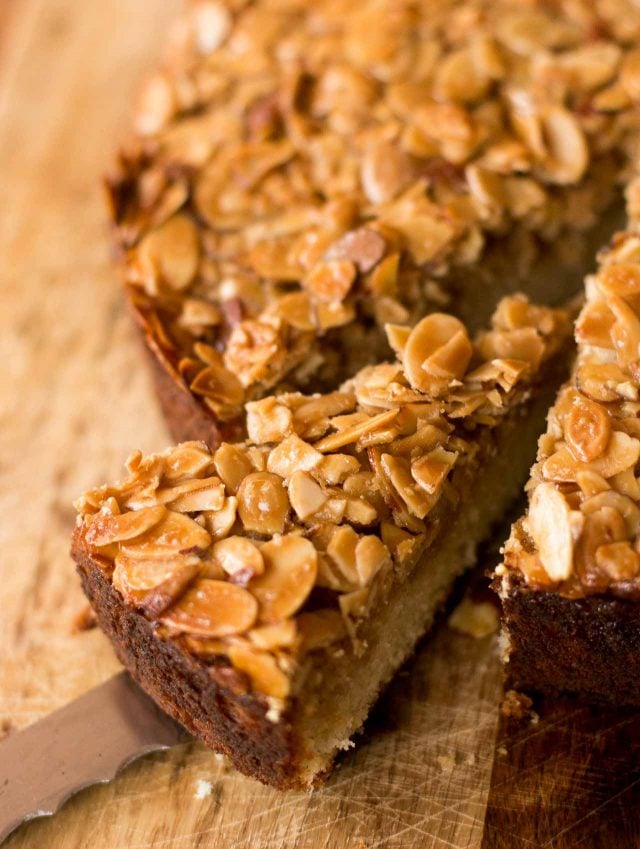 Scandinavian Almond Cake Recipe 