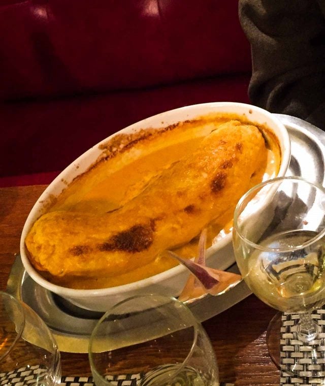 Quenelle at Moissonnier Paris restaurant