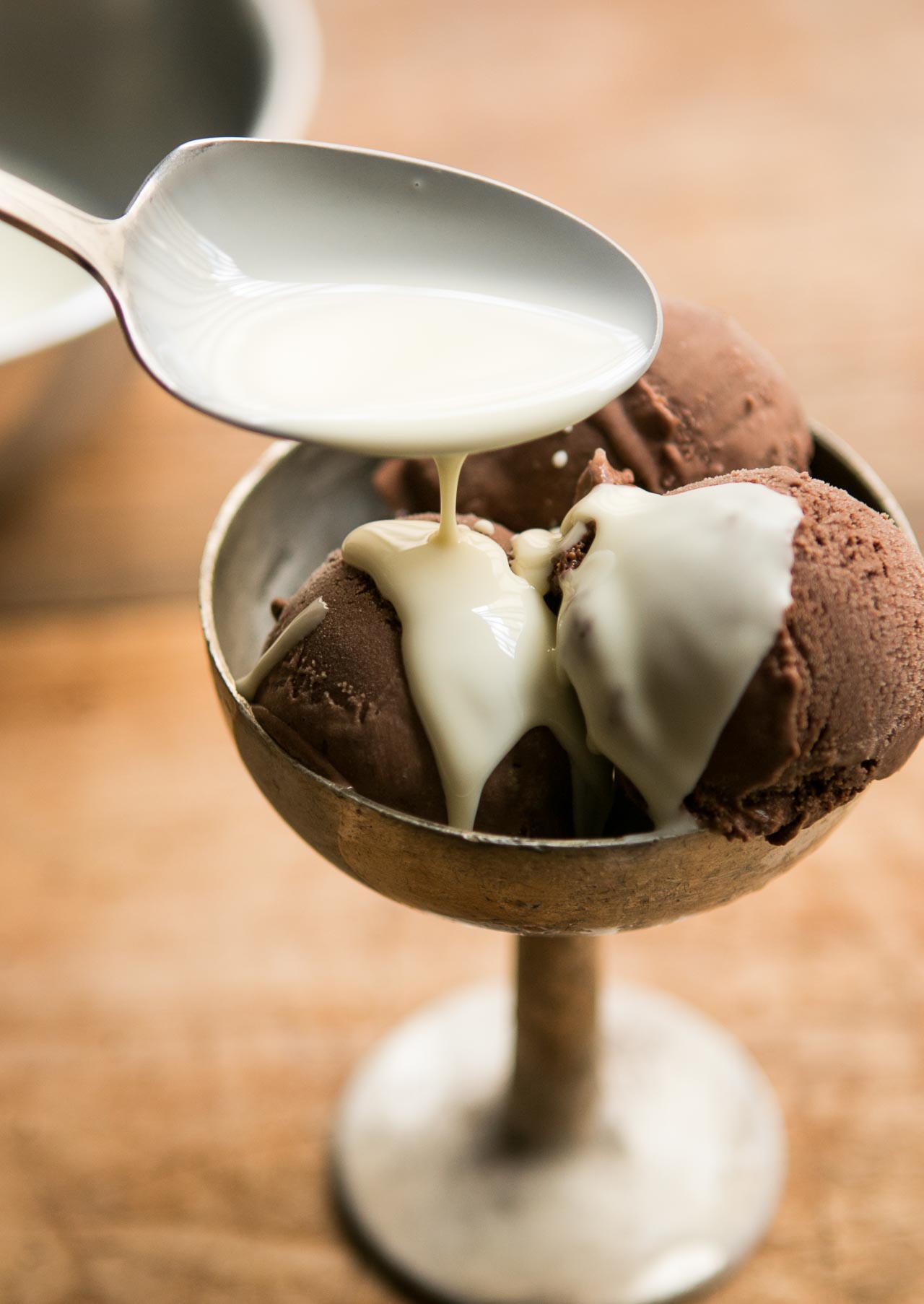 https://www.davidlebovitz.com/wp-content/uploads/2017/10/Mint-White-Chocolate-Ice-Cream-shell-coating-recipe-7.jpg