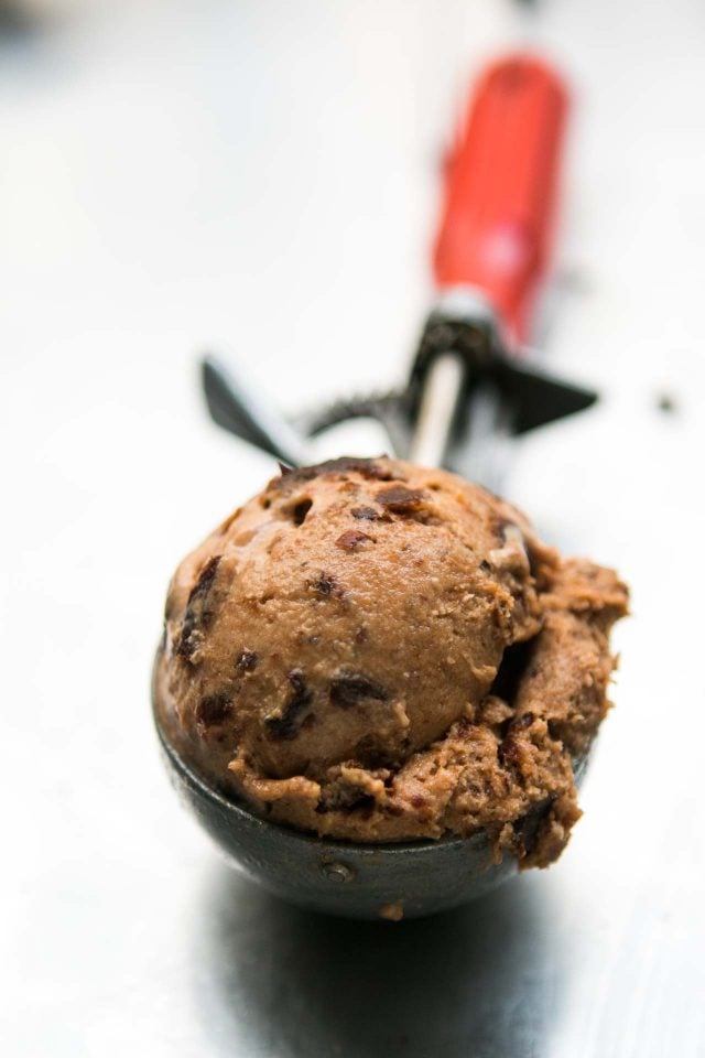 Choose the perfect scoop for your cupcake batter. Some recipes rise mo