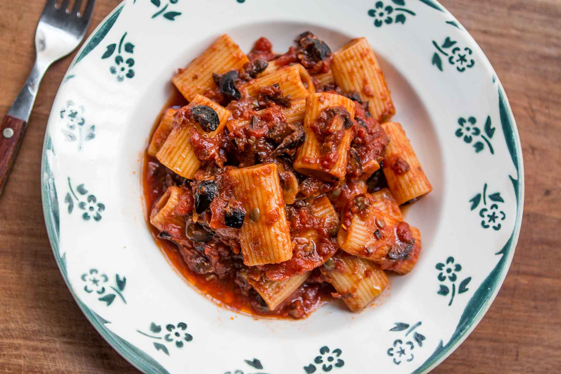 Pasta Puttanesca [www.davidlebovitz.com]