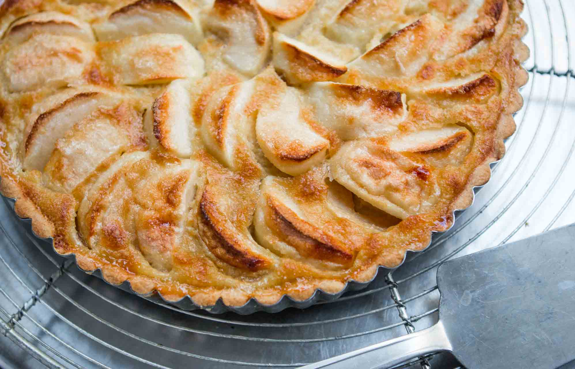 French Apple Tarte Tatin Recipe-Quick & Easy