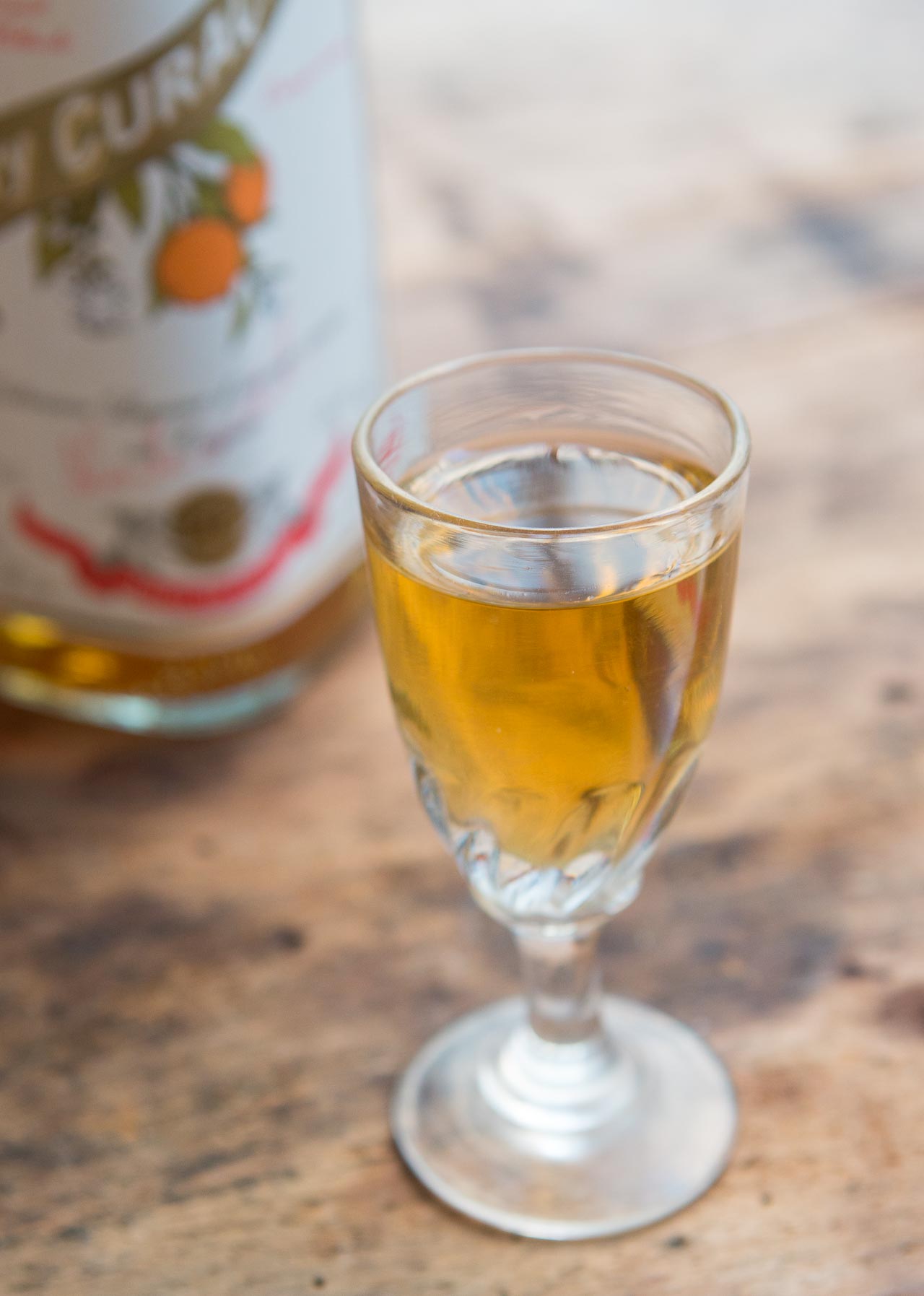 5 Essential Cocktail Glasses for Your Home Bar - Senior Liqueur