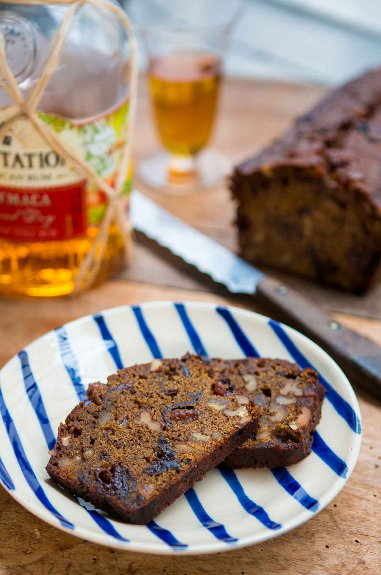 Featured image of post Alton Brown Fruitcake Recipe Like i said in that other journal we made the fruitcake from that food network recipe by alton brown